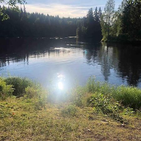 Cottage By The River Avesta Buitenkant foto